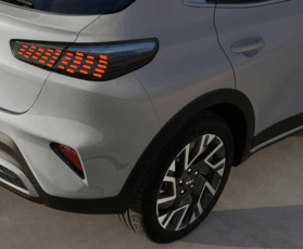 Kia XCeed-102 Kia XCeed-102